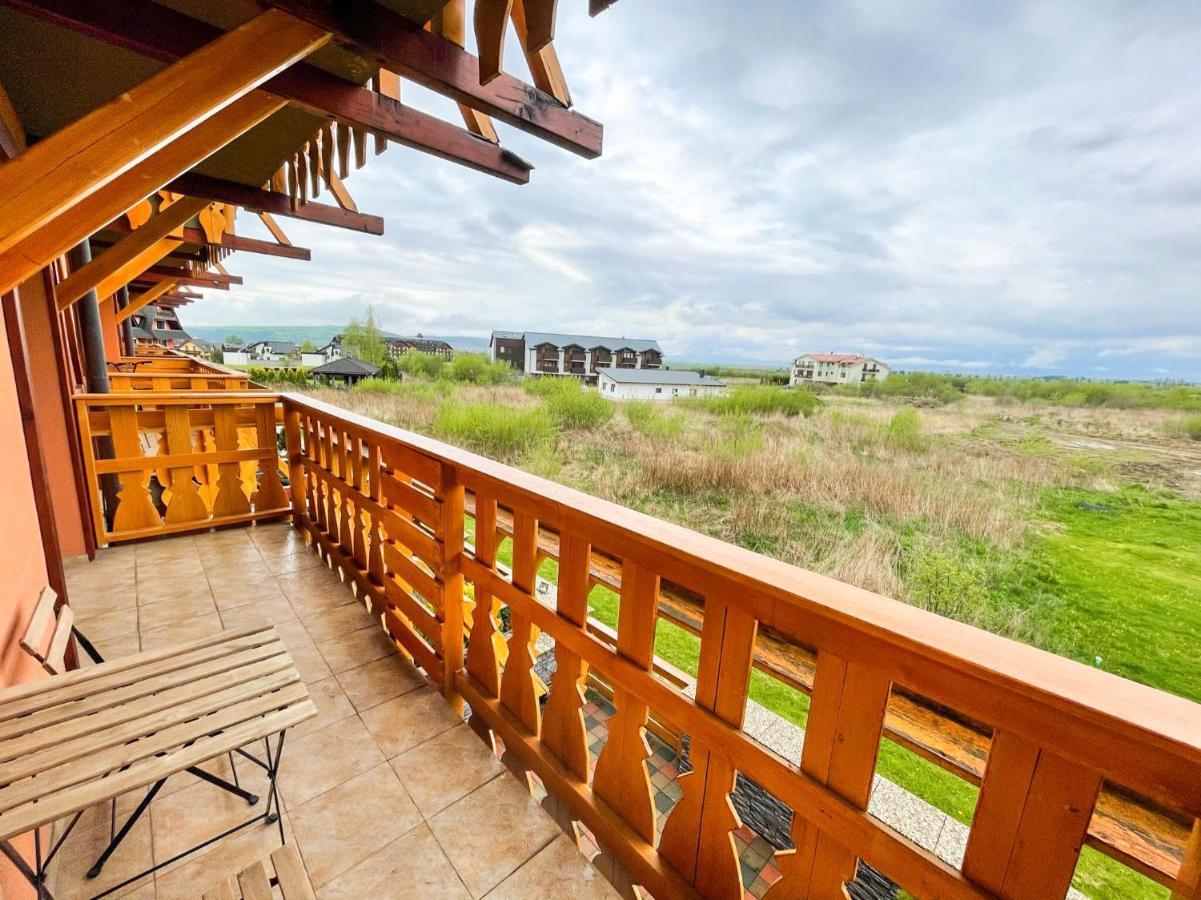 Apartment With Terrace & Amazing View Велка Ломница Екстериор снимка