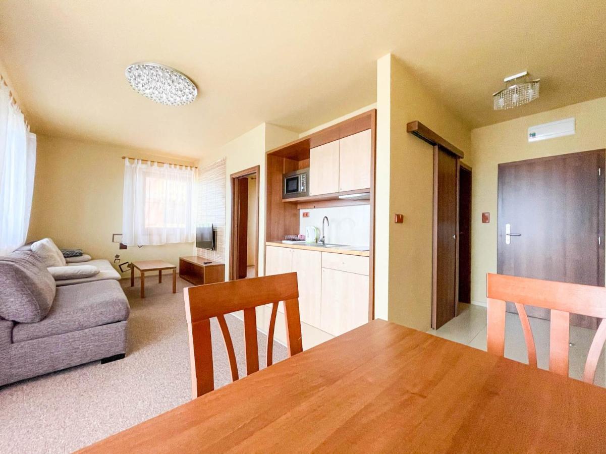 Apartment With Terrace & Amazing View Велка Ломница Екстериор снимка