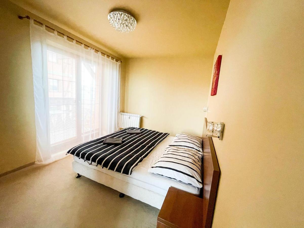 Apartment With Terrace & Amazing View Велка Ломница Екстериор снимка