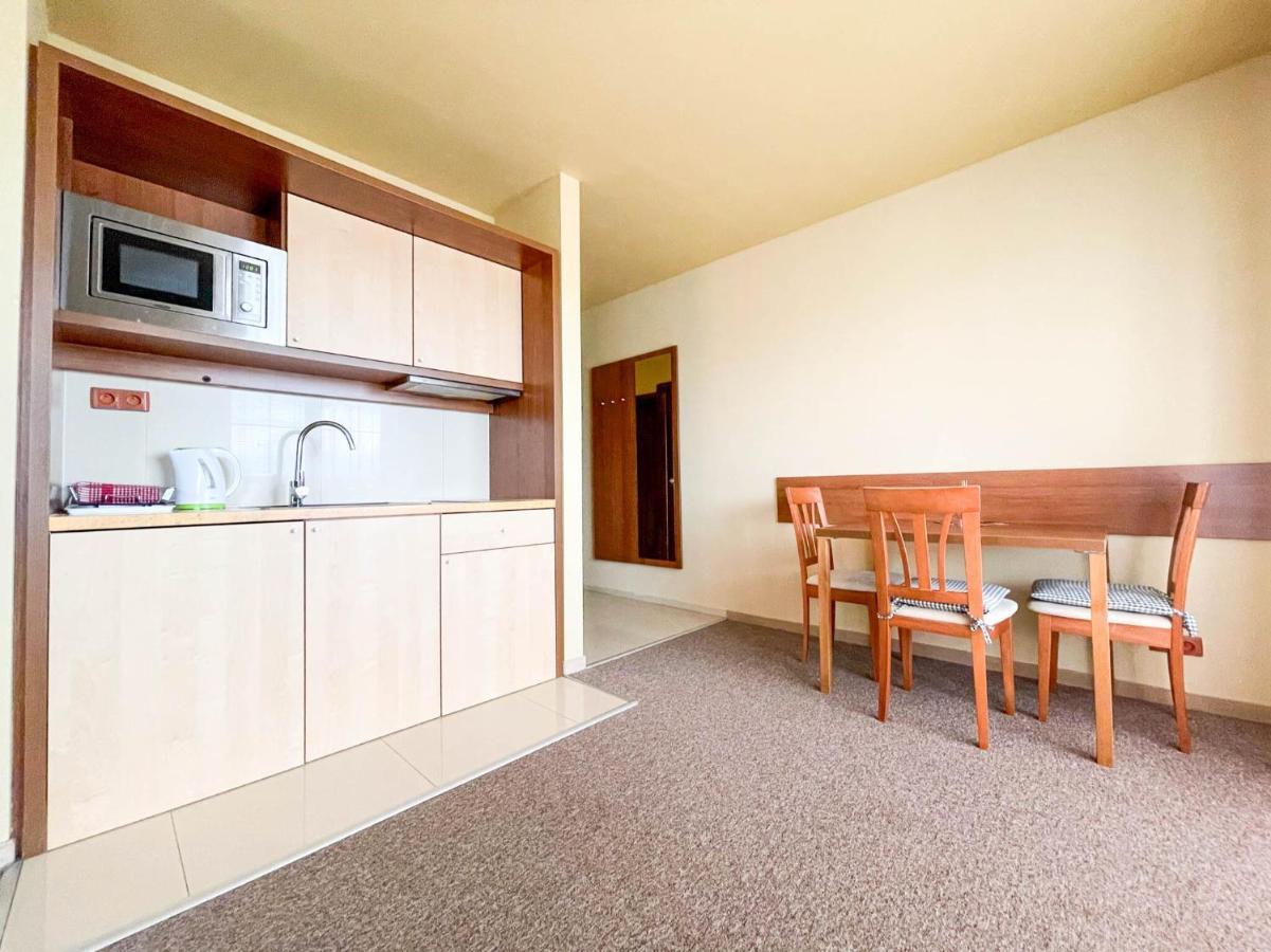 Apartment With Terrace & Amazing View Велка Ломница Екстериор снимка
