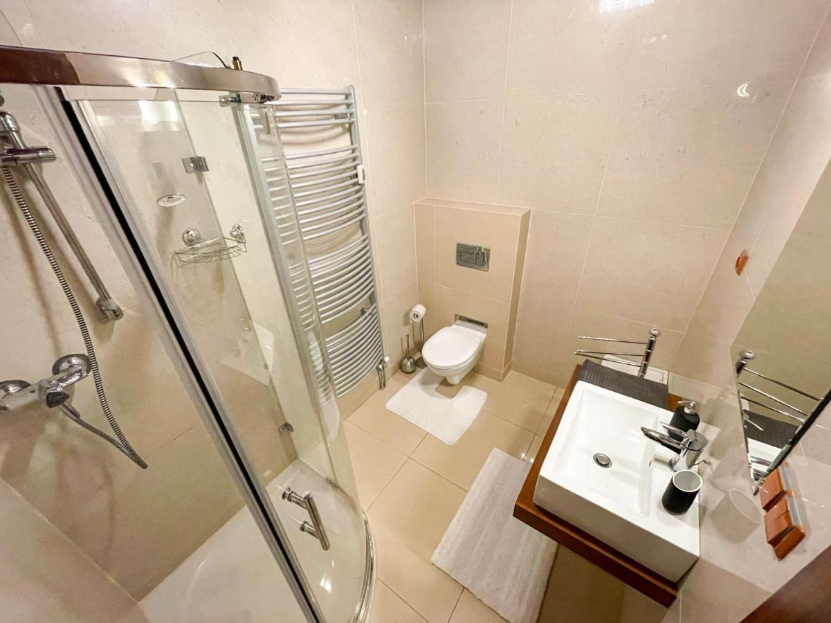 Apartment With Terrace & Amazing View Велка Ломница Екстериор снимка