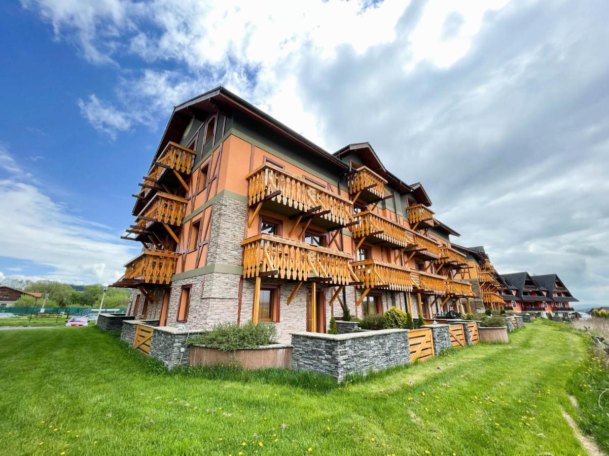 Apartment With Terrace & Amazing View Велка Ломница Екстериор снимка