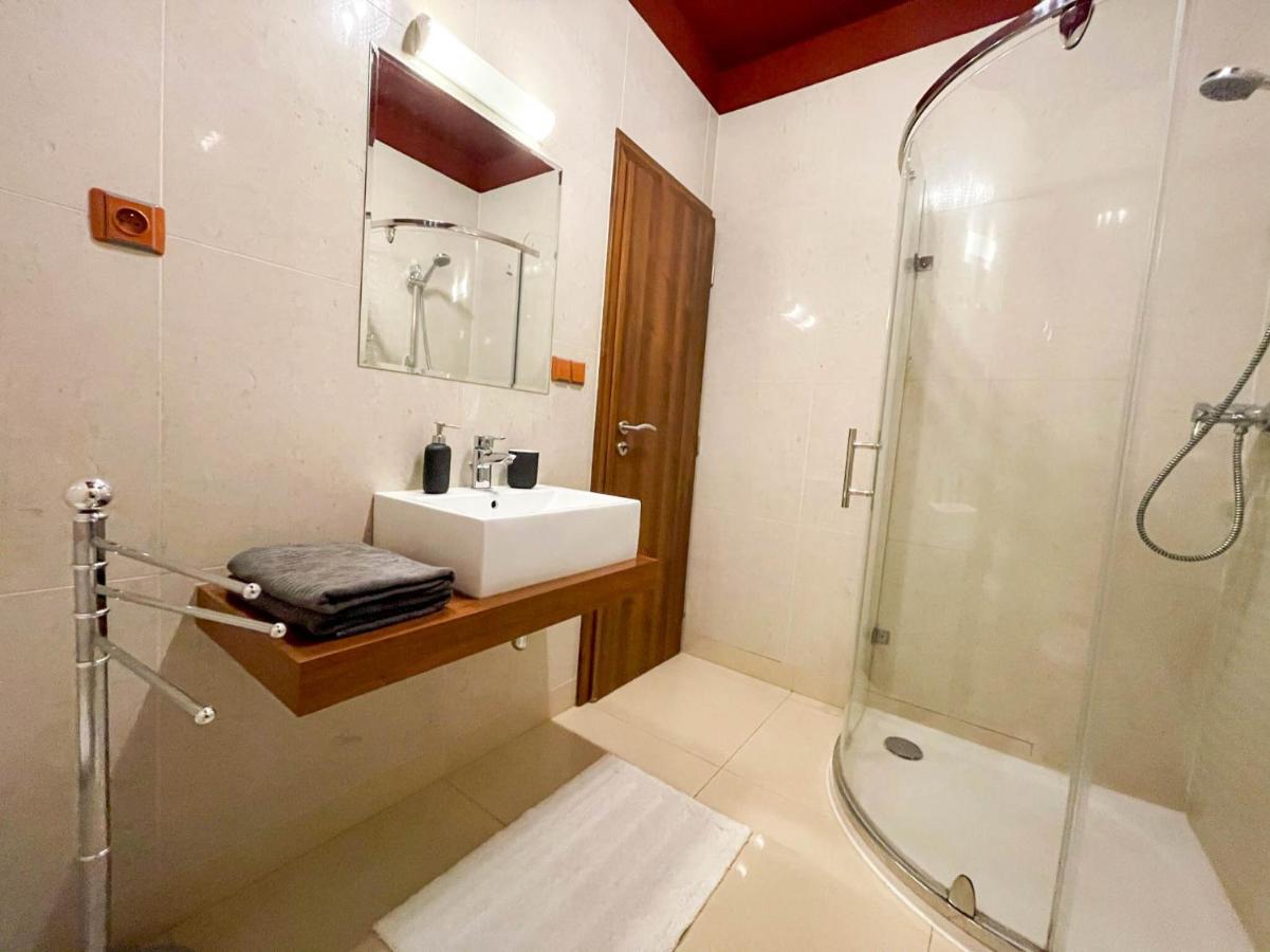 Apartment With Terrace & Amazing View Велка Ломница Екстериор снимка